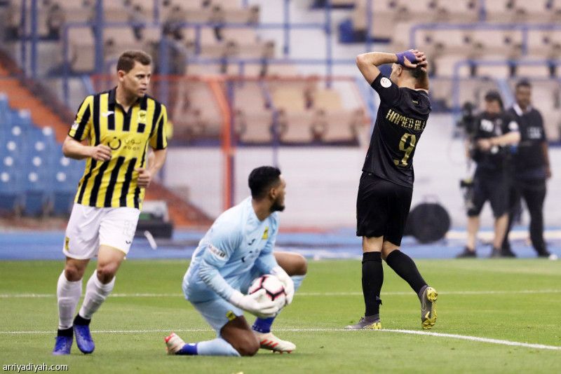 بين الاتحاد والنصر.. الأرض تخذل صاحبها