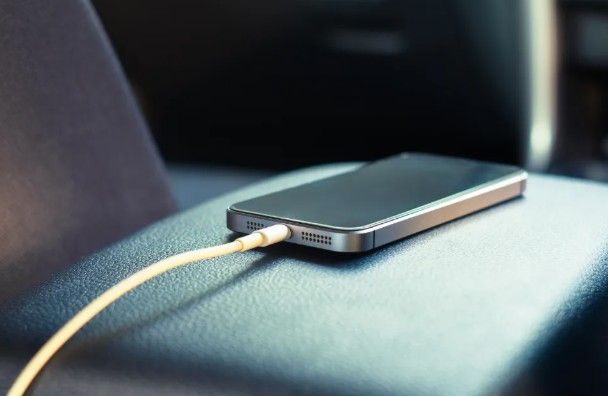 طريقه شحن موبايل تحافظ على صحة البطارية