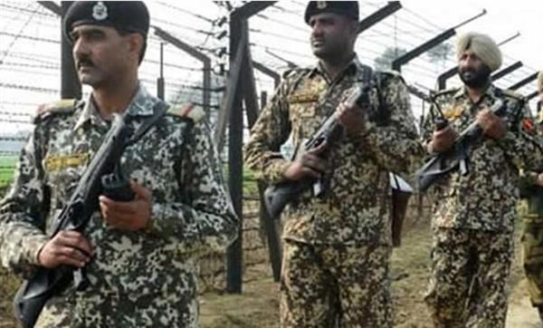 الجيش الباكستاني: أسقطنا 12 مسيرة.. والهند ستدفع الثمن باهظا