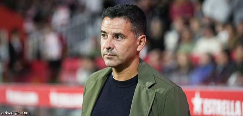 نقل مدرب جيرونا إلى المستشفى