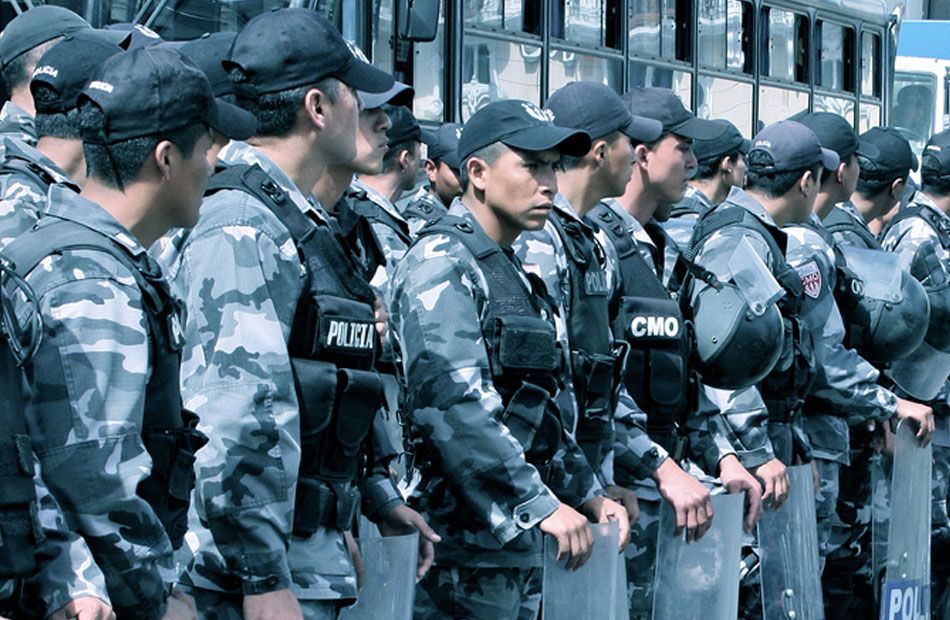 الإكوادور: مصرع 11 جنديًا على يد متمردين سابقين في “فارك” الكولومبية