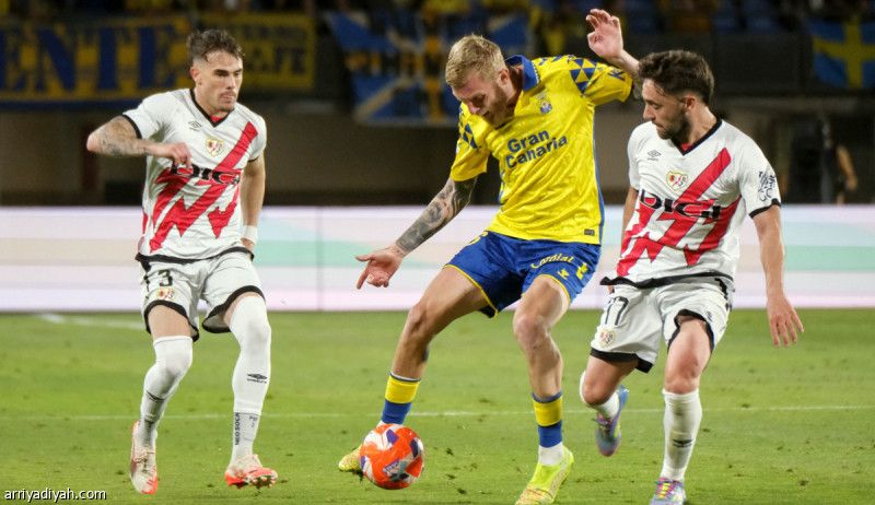 فاليكانو يزيد متاعب بالماس