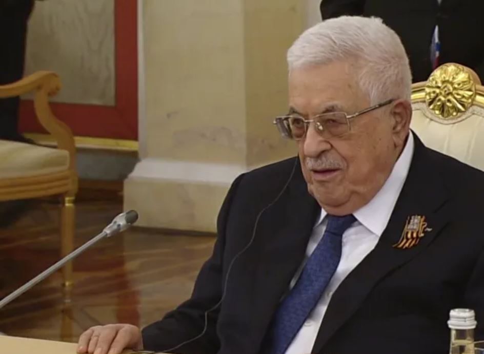 الرئيس الفلسطيني: نرفض إقامة إدارة أمريكية في قطاع غزة