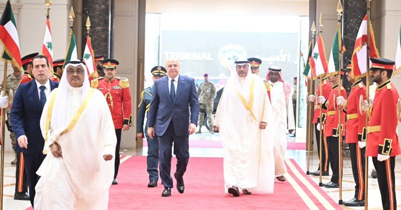 الرئيس اللبناني يغادر البلاد بعد زيارة رسمية