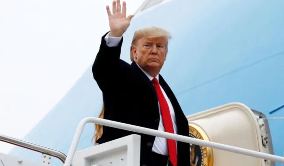 الرئيس الأمريكي يغادر إلى السعودية في مستهل جولة بالشرق الأوسط