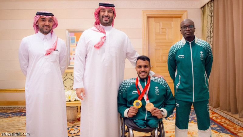 ولي العهد يستقبل القرشي بطل ذهبية دورة باريس