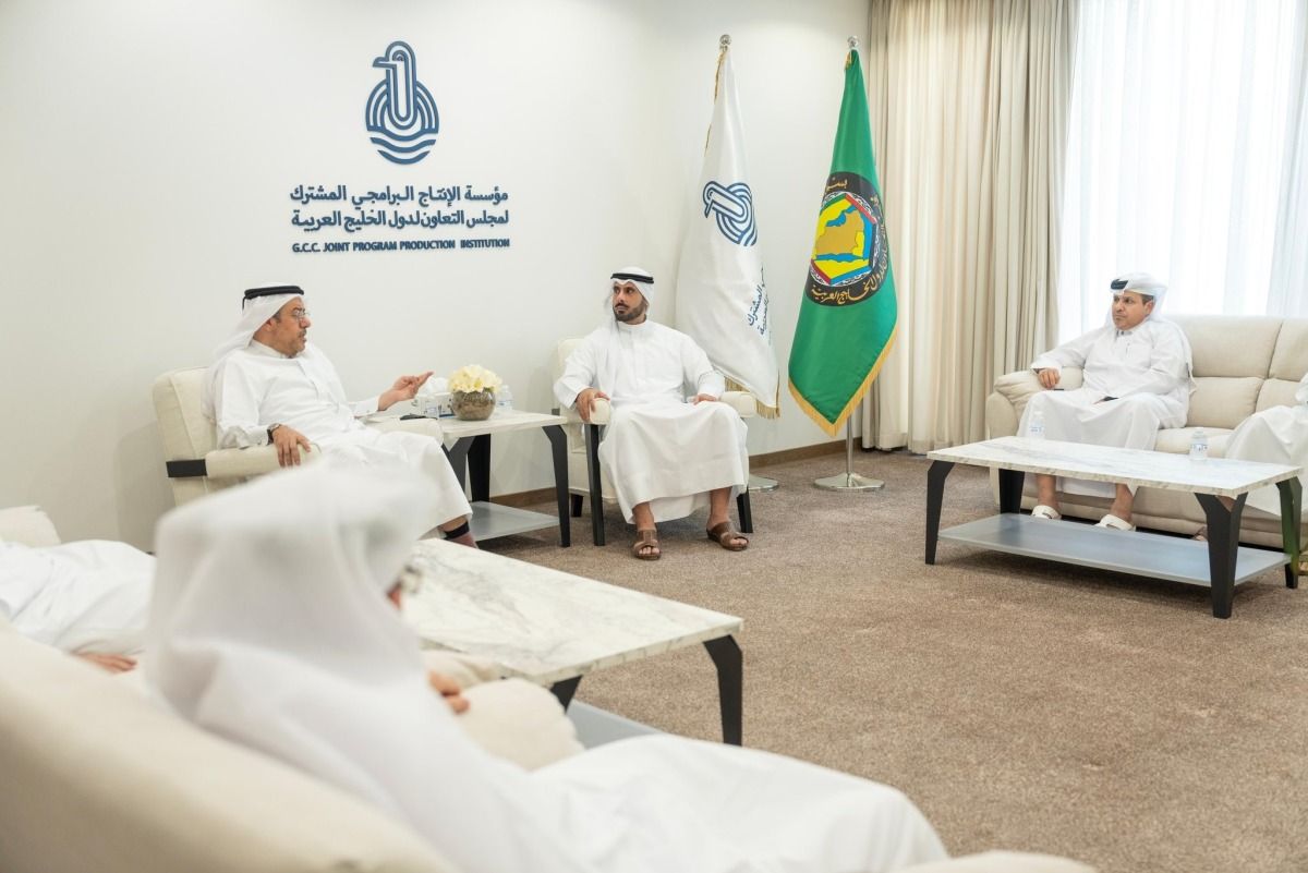 وفد من المؤسسة القطرية للإعلام يزور مقر مؤسسة الإنتاج البرامجي المشترك لمجلس التعاون