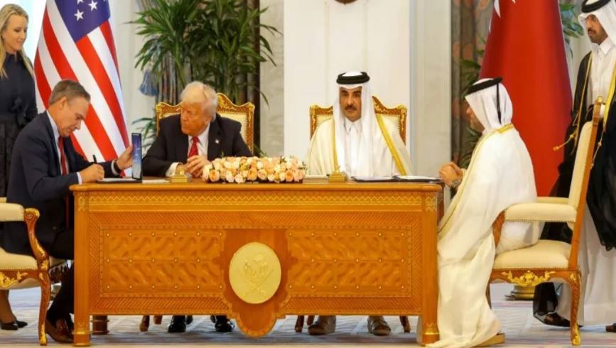 ترامب: الخطوط الجوية القطرية طلبت 160 طائرة بقيمة تتجاوز 200 مليار دولار