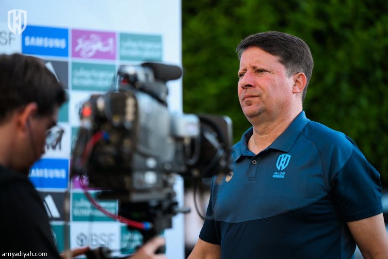 بعد 9 النصر.. الأخدود يجدد الثقة في سيرجيو