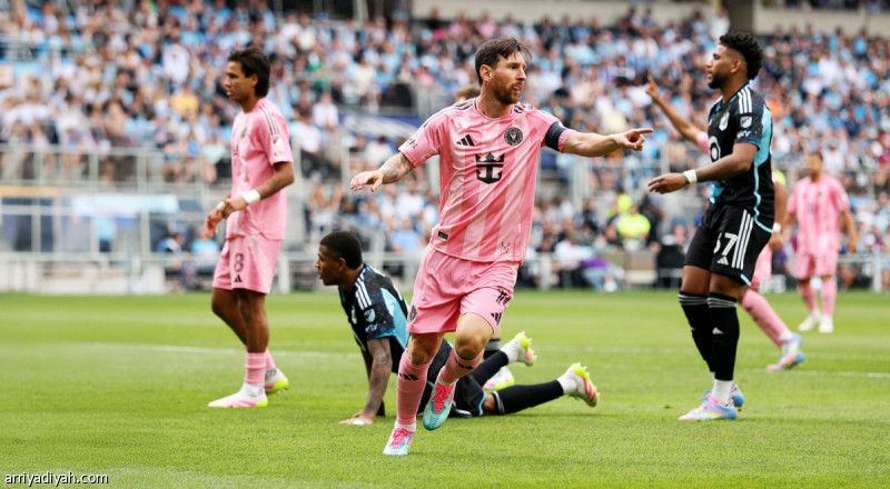 يباع في مزاد خيري.. تحويل هدف ميسي إلى عمل فني