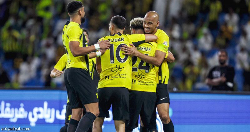 قلب الطاولة على الرائد.. الاتحاد يقتنص ذهب «المحترفين» ويعادل رقم النصر