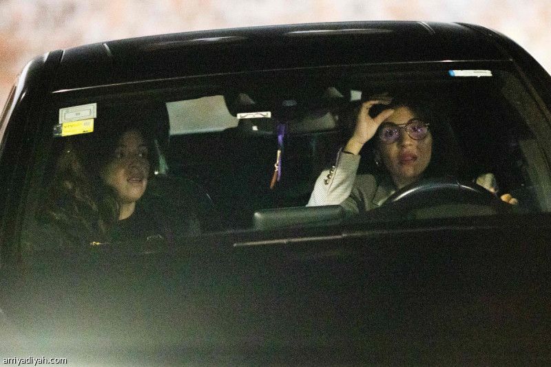 الشرطة تداهم شركة طبية عالجت مارادونا