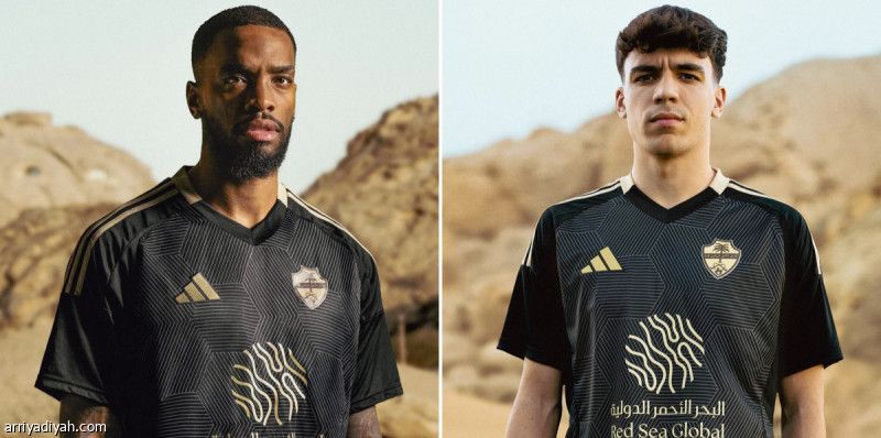 الموسم الجديد.. «أديداس» تجهز ملابس الأهلي
