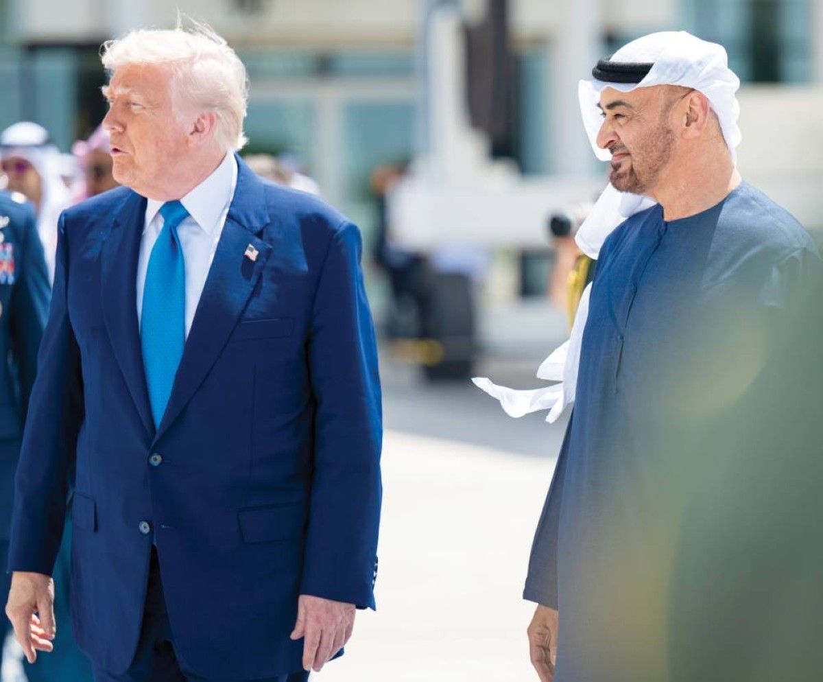 رئيس الدولة يودع الرئيس الأمريكي في ختام زيارته إلى الإمارات