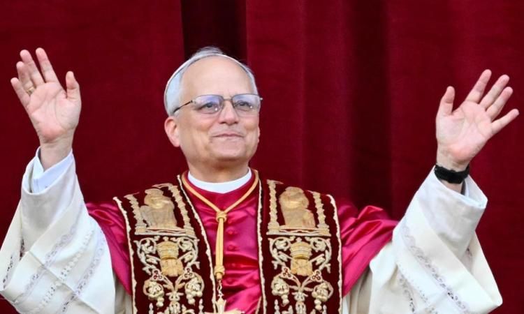 بدء مراسم تنصيب بابا الفاتيكان الباباليو الرابع عشر بحضور عدد من قادة العالم