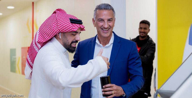 المطيري: نيوم مثل برشلونة.. وهدفنا المونديال