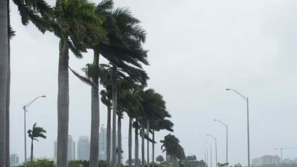 ارتفاع حصيلة ضحايا الأعاصير بالولايات المتحدة إلى 27 شخصًا وسط دمار واسع