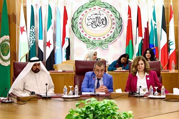 الجامعة العربية تستقبل وفدًا إيطاليًا لاستعراض الوضع الإنساني في قطاع غزة