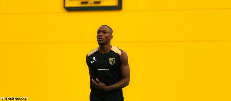 الاتحاد يواجه الشباب بـ 6 أجانب