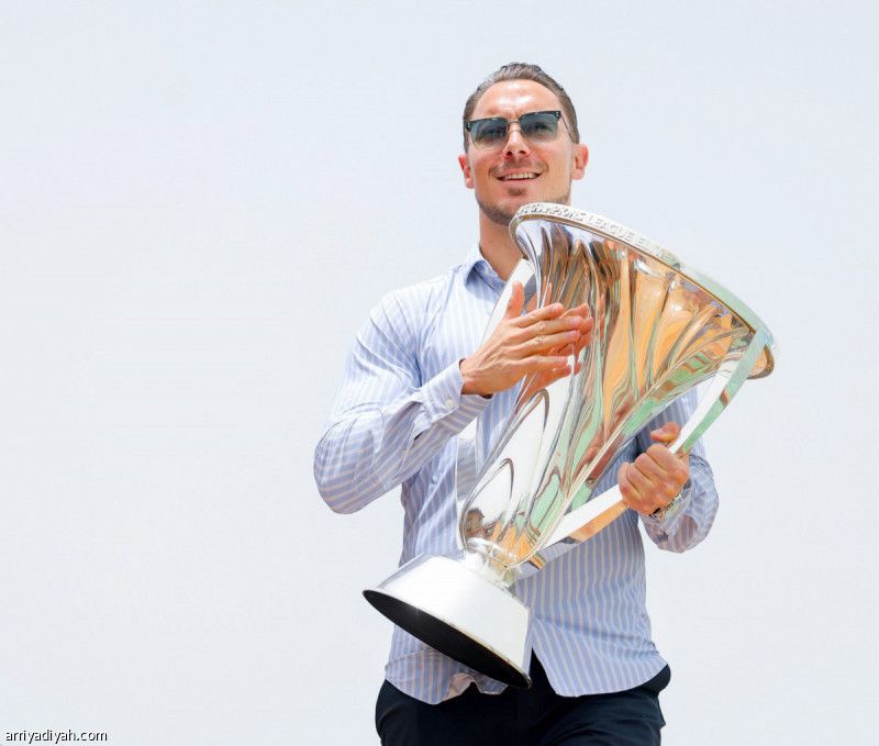 احتفال أهلاوي بالنخبة على شواطئ البحر الأحمر