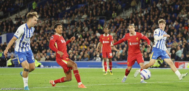 برايتون يعكر أجواء ليفربول بثلاثية