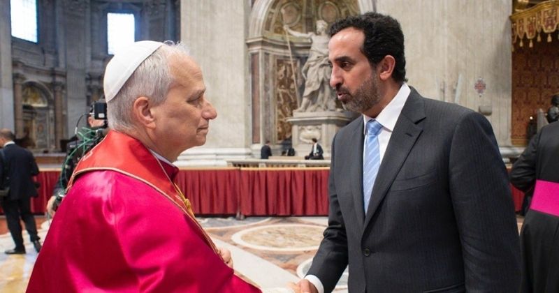 السفير القحطاني خلال مراسم تنصيب البابا الجديد