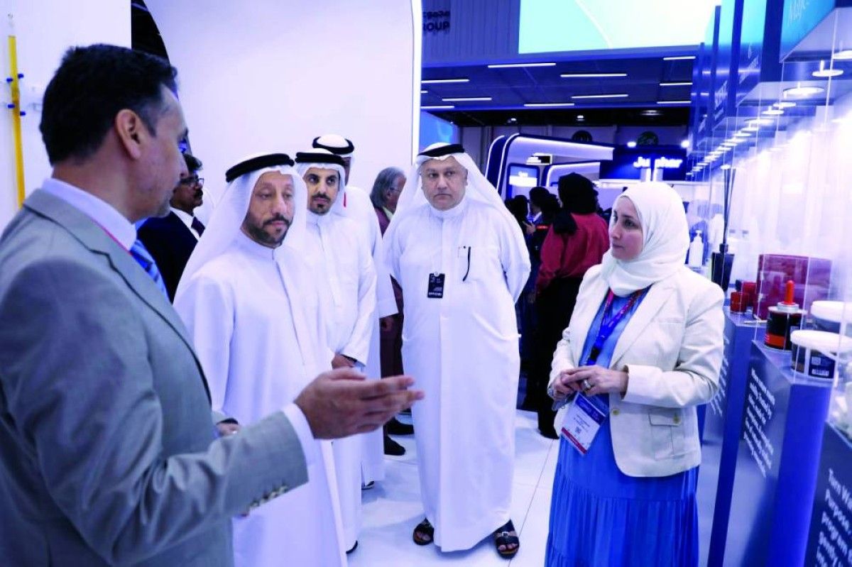 غرفة الشارقة تدعم تنافسية الصناعات المحلية في الأسواق العالمية