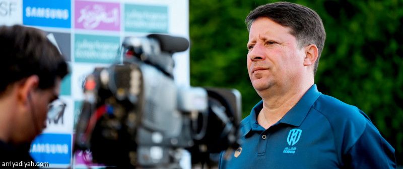 سيرجيو يفاضل بين باري وآل عباس