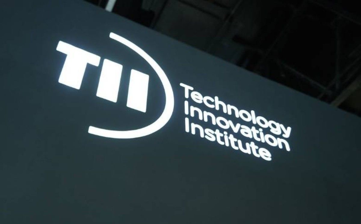 الإمارات تطلق نموذجين جديدين للذكاء الاصطناعي