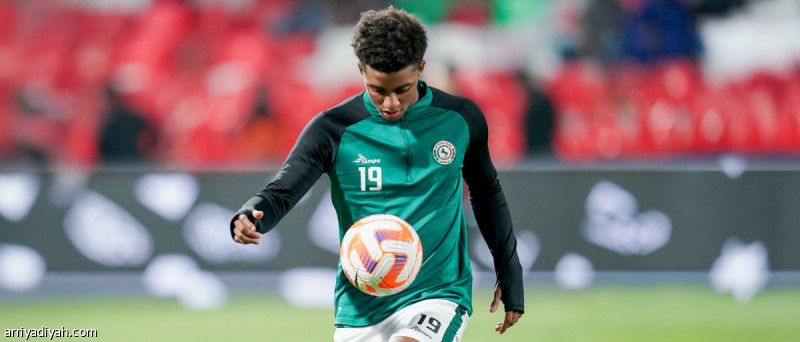 جراي يتلقى عرضين.. والاتفاق يتريث