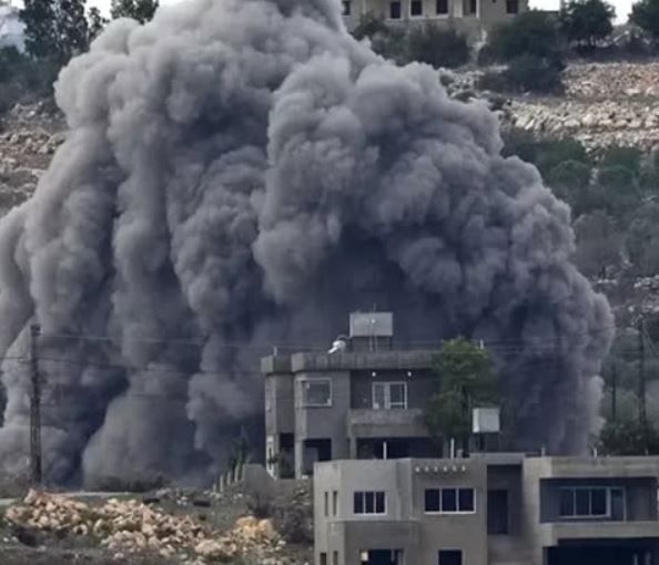 طيران الاحتلال الإسرائيلي ينفذ عدوانا واسعا في عمق الجنوب اللبناني