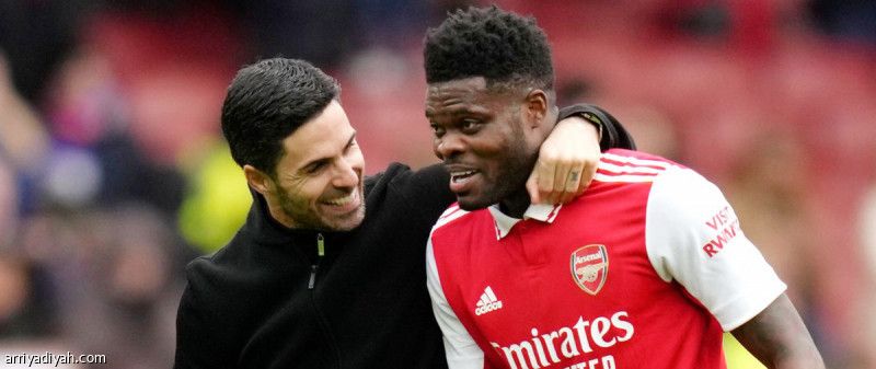 أرتيتا يؤكد بقاء بارتي مع أرسنال