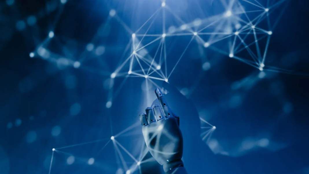 أفضل 10 مواقع ذكاء اصطناعي مجانية في 2025