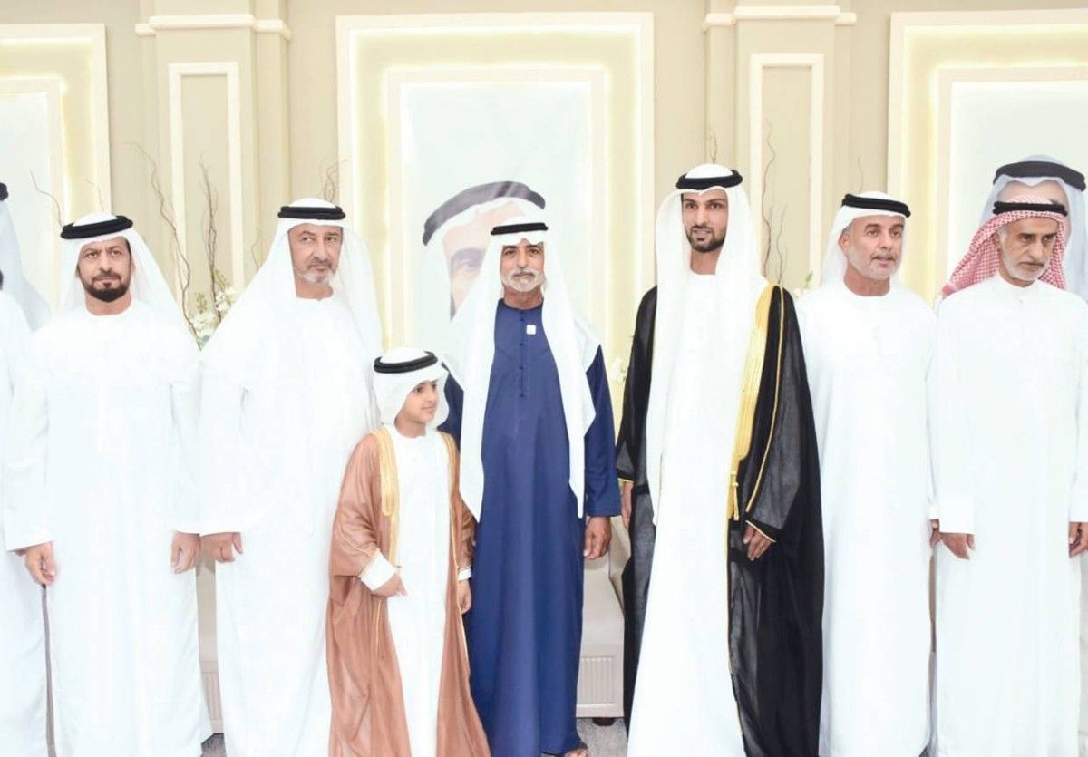 نهيان بن مبارك يحضر أفراح الأحبابي والمنصوري