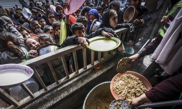 “الصحة العالمية”: تصاعد الأعمال العدائية وأوامر الإخلاء دمرت المرافق بغزة