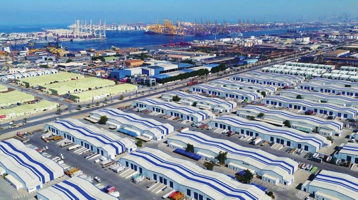 القطاع اللوجستي في الإمارات ينمو 7.1 % سنوياً