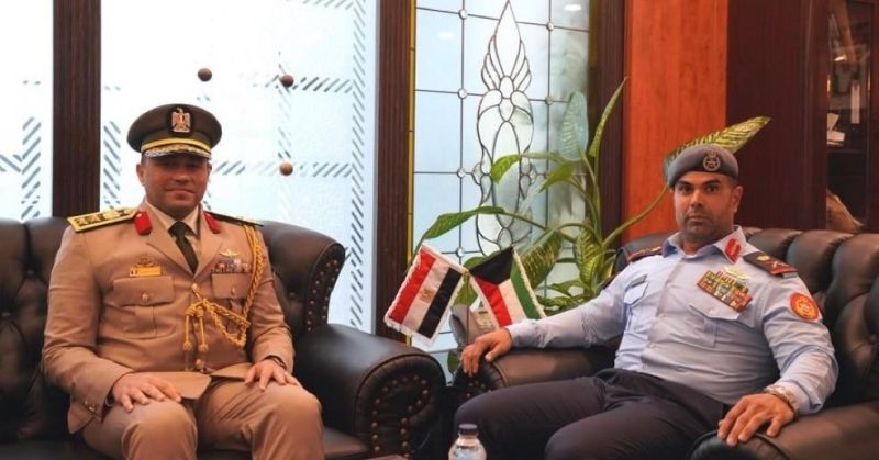 نائب رئيس الأركان يبحث مع الملحق العسكري المصري موضوعات مشتركة