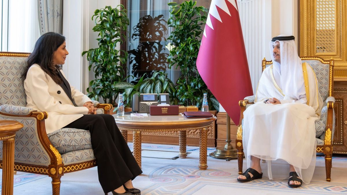 رئيس مجلس الوزراء وزير الخارجية يستقبل وزيرة الأشغال العامة الكويتية