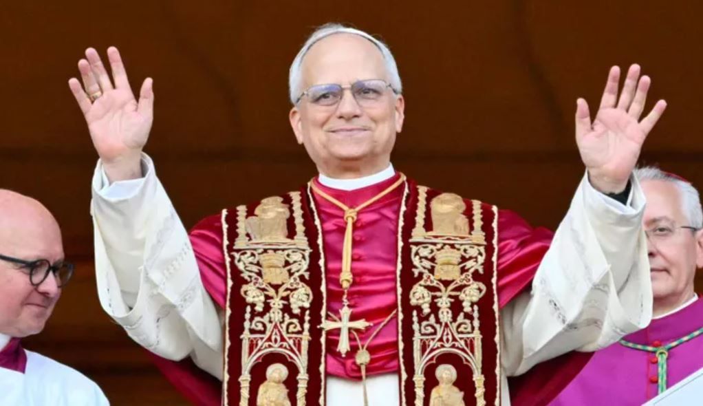 بابا الفاتيكان يدعو لوقف القتال في غزة واحترام القانون الإنساني