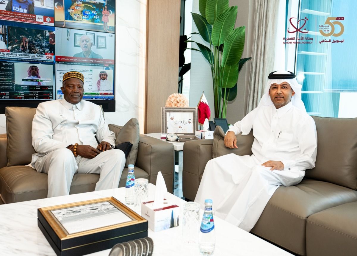 مدير عام وكالة الأنباء القطرية يجتمع مع سفير ليبيريا