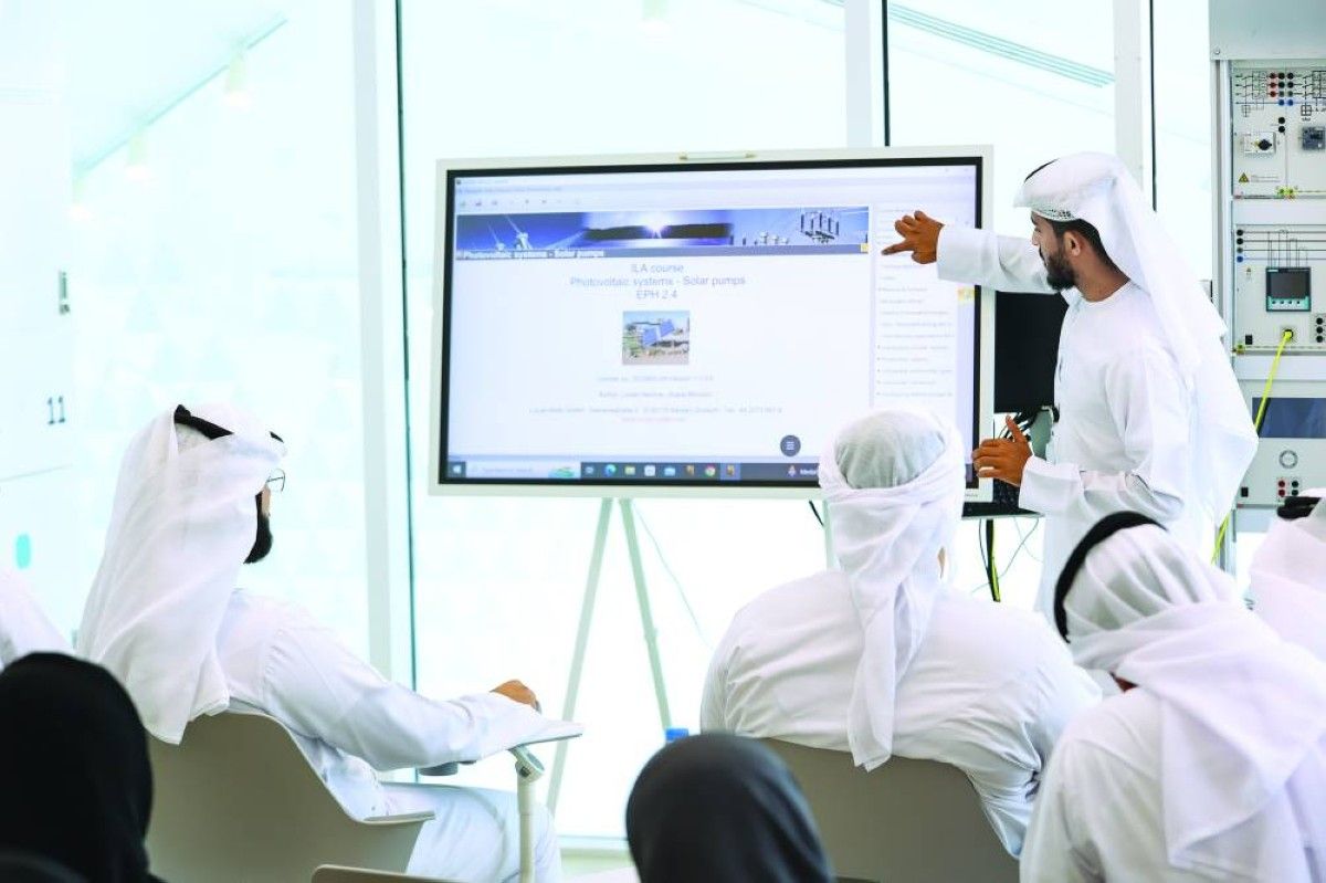 مركز الاستدامة في «كهرباء دبي» يستقبل طلبات التسجيل في «شباب الطاقة النظيفة»