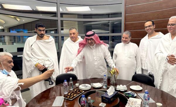 السفير السعودي يودّع الدفعة الأولى من الحجاج المصريين ضمن برنامج ضيوف خادم الحرمين الشريفين
