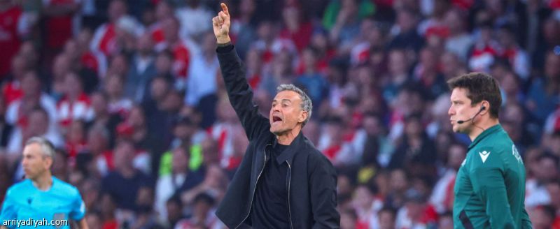 باريس يخطط على نادي النخبة