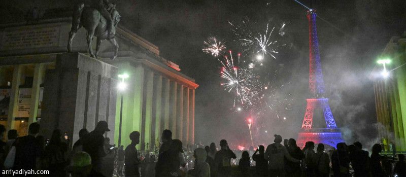 احتفالات صاخبة في باريس