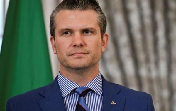 وزير الدفاع الأمريكي يدعو أستراليا إلى زيادة الإنفاق