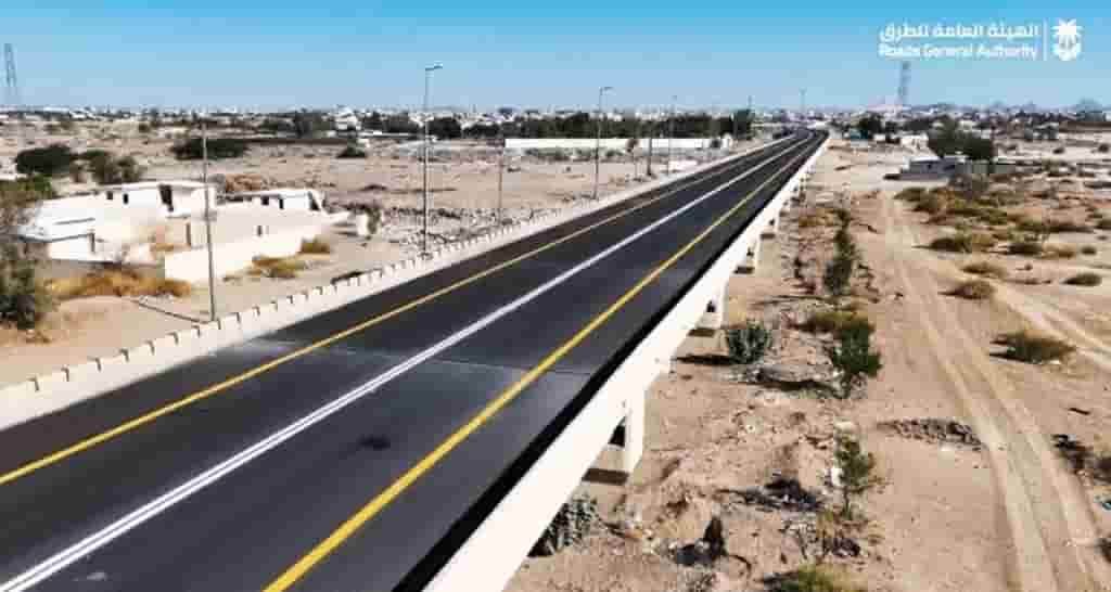 أخيراً افتتاح الجسر المعجزة في بيشة والسكان يودعون الزحام المروري للأبد