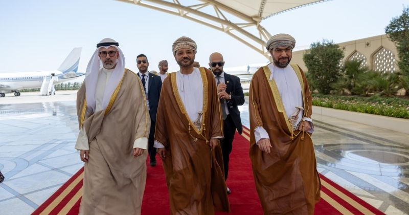 نائب وزير الخارجية يستقبل وزير خارجية سلطنة عمان بمناسبة زيارته الرسمية إلى البلاد