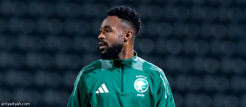 الشنقيطي وآل سعد خارج تدريبات الأخضر