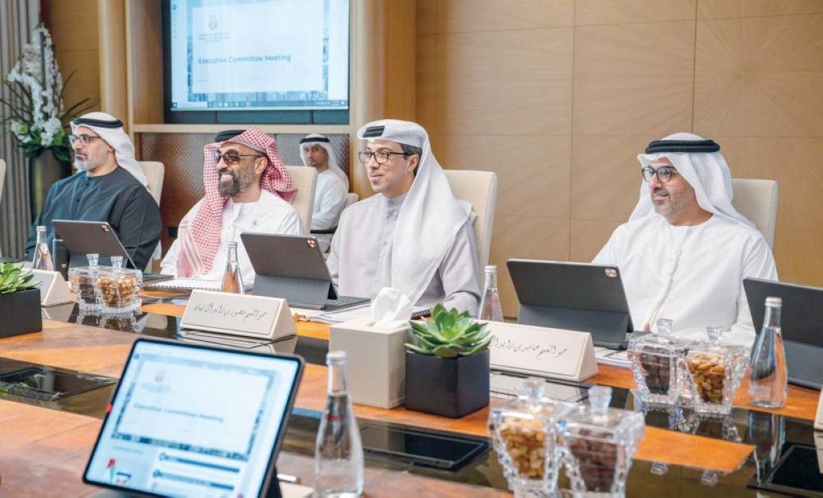 «الشؤون الاستثمارية» يستعرض المستجدات والتوجهات الاقتصادية العالمية