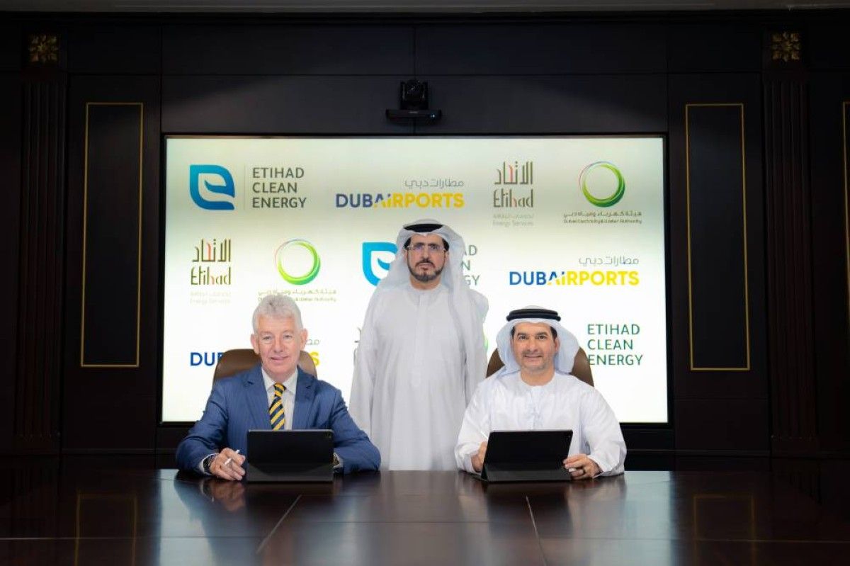 مطارات دبي و"الاتحاد لخدمات الطاقة" توقعان اتفاقية لاستكمال مشروع تحديث أنظمة الإضاءة في مطاري دبي وآل مكتوم